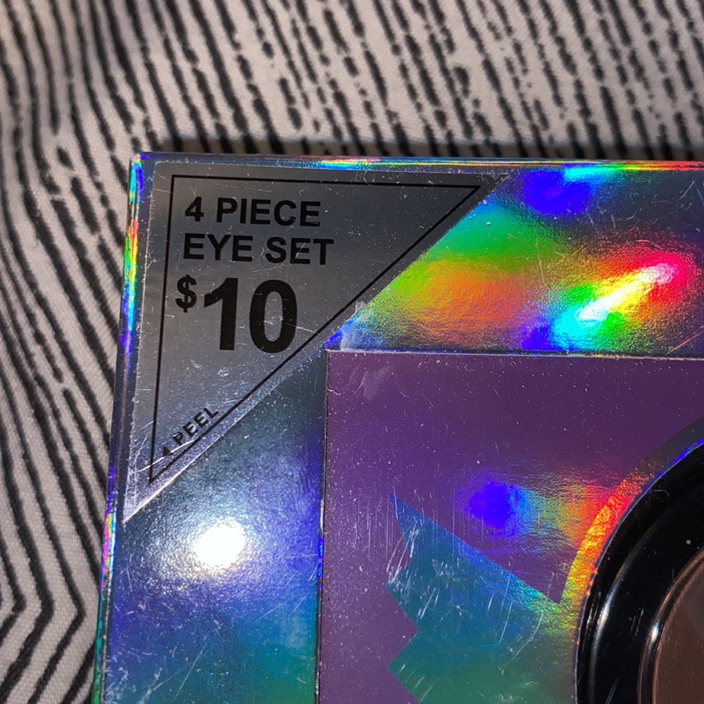 Elf eyeshadow - Picture 6 of 6